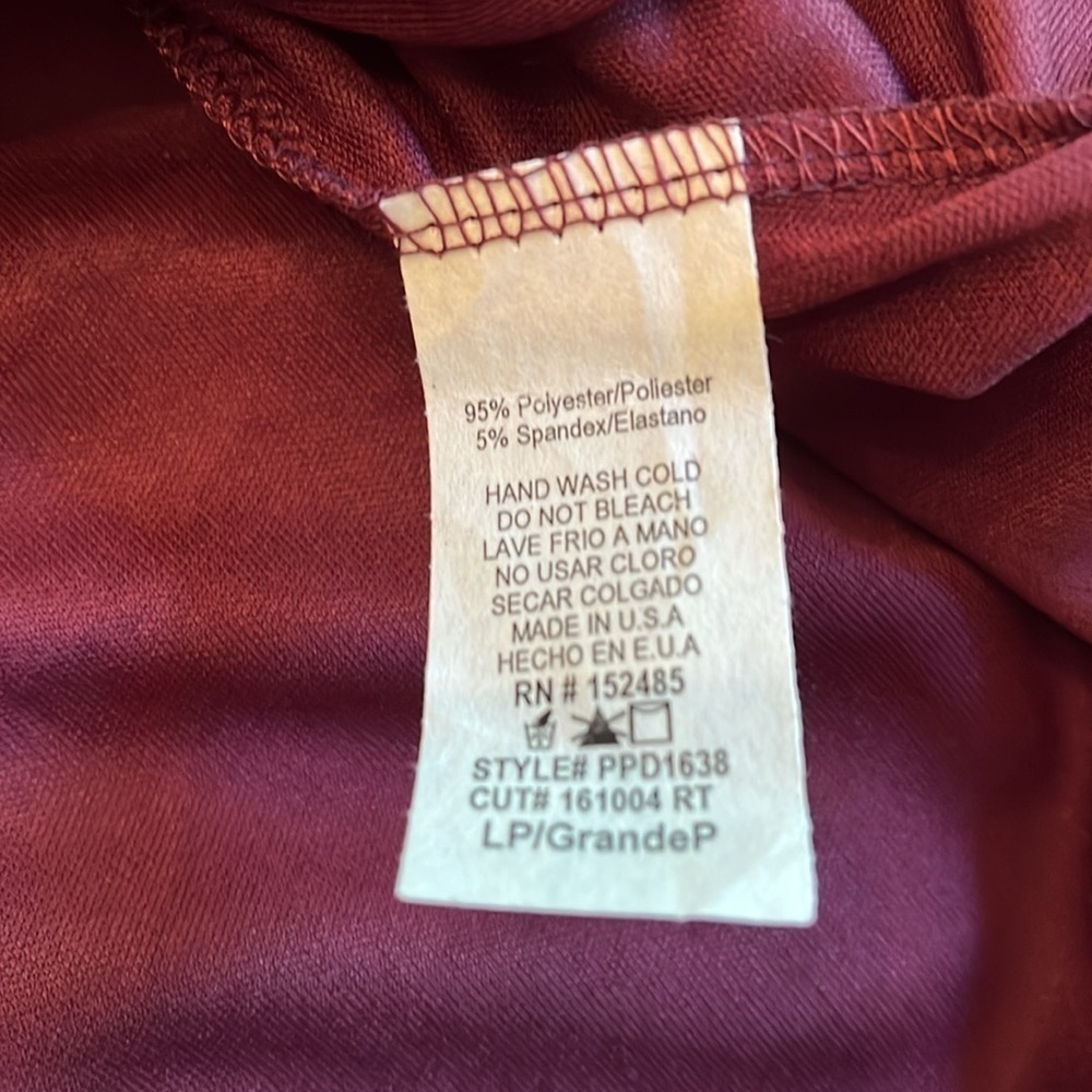 Crescent Cielia Textured Knit Dress Stitch Fix NWT Burgundy Size L - Picture 11 of 13